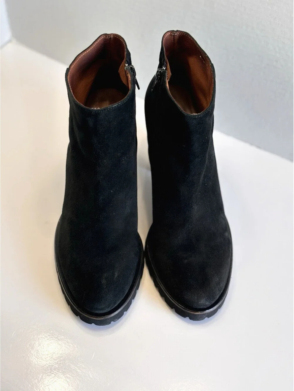 Eric Michael Quebec Women's 8.5 Black Suede Heeled Platform Ankle Boots Side Zip